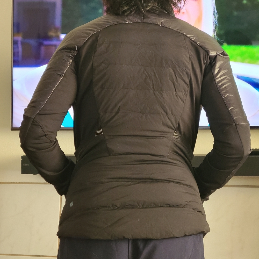 Lululemon Puffer  Size 6